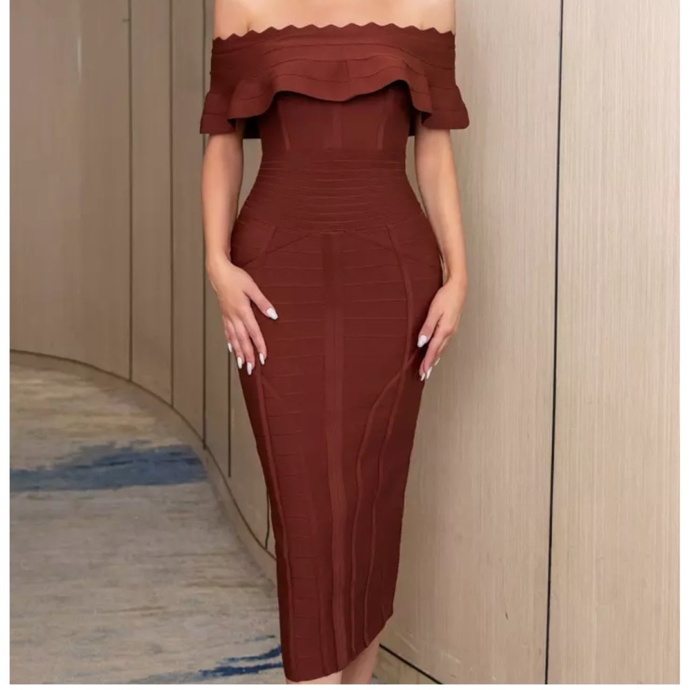 Stunning Bandage Dress The Daneana - Picture 6 of 11